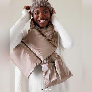 NWT Athleta Downtown Scarf